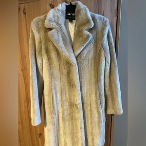 Kristen Blake faux fur coat